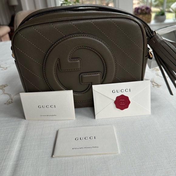 Gucci Handbags - Gucci Green Leather Crossbody Bag